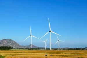 Electricity demand continues to rise, power grid faces massive strain