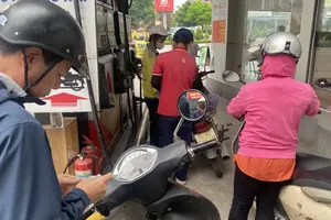 Ministry raises gasoline prices, keeps diesel unchanged