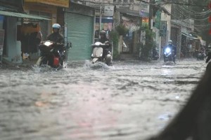 Ho Chi Minh City steps up preparedness as tropical depression may strengthen