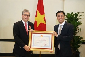 Brazilian Ambassador to Vietnam awarded Friendship Order