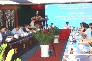Reviewing education and social affairs, HCMC officials call for coordination