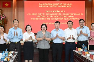 Ho Chi Minh City continues arranging officials in communes based on capacity