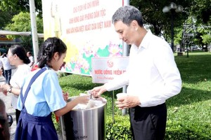 Public satisfaction key to building socialist wards, communes