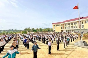 New boarding schools light up border communities