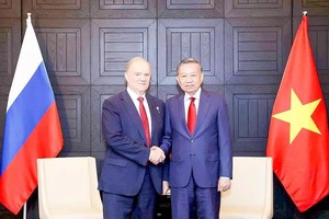 Top Vietnamese leader meets Russian Communist Party chief