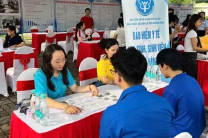 Health Ministry proposes higher HI subsidies for students and low-income groups