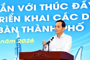Ho Chi Minh City Party Chief urges effective new methods for double-digit growth