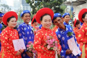 Fifty-two couples participate in mass wedding ceremony in Ho Chi Minh City