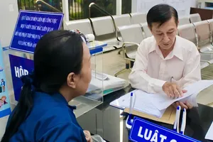 Ho Chi Minh City brings law closer to residents with AI, legal aid, mock trials