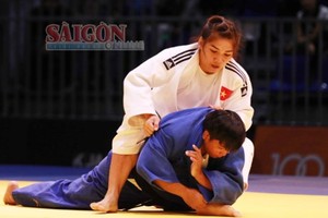 Tran Thi Nhu Y wins gold medal in the women's 78 kilogram weight class Judo