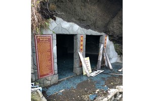 Landslide experiences in Duc Pagoda