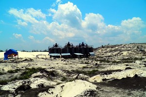 Over 13,000 tons of titanium ores are exploited in Quang Binh 