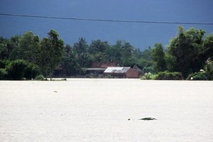 Serious flooding isolates some places 