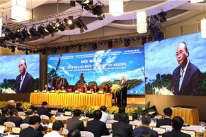 Prime Minister Nguyen Xuan Phuc speaks at the event (Photo: VNA)