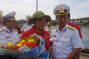 The delegation of Ho Chi Minh City docks at An Thoi Port 