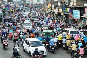 Ho Chi Minh City has 8,993,082 people and 2.5 million households as of April 1, 2019. (Photo:THANH TRI)
