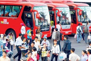 Inter-provincial coaches on Ho Chi Minh City- Da Nang route suspended