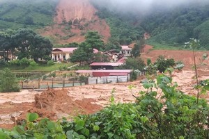 The station of the Defense Economics Division 337 where a landslide has just happened