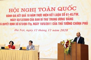 Prime Minister addresses national teleconference from Hanoi (Photo: VNA)