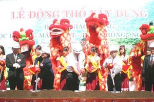 Prime Minister Phuc issues plan on thrift practice, wastefulness combat