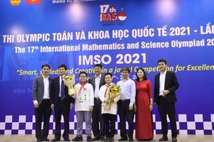 Vietnamese students won 20 medals at the 2021 International Mathematics and Science Olympiad (IMSO). (Photo: VNA)