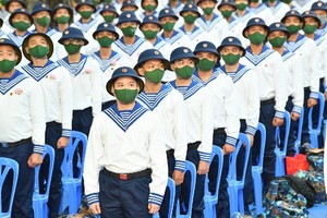 Nearly 5,000 young people of HCMC enlist in military service