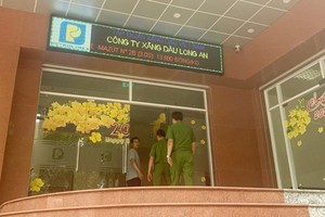 Petrolimex Long An leader arrested in fake gasoline ring case