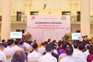 Two books on Vietnamese currency, banking system published 