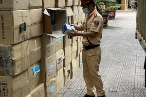 Ha Tinh Province’s police seize 122,500 medical masks with unclear origin