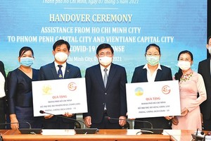 City donates $100,000 to support Vientiane, Phnom Penh against Covid-19