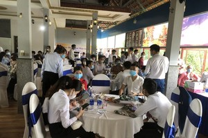 Binh Phuoc fines restaurant US$14,000 for breaking Covid-19 prevention rules