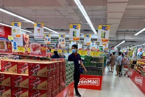 HCMC supermarket chains extend operation time by three to four hours a day