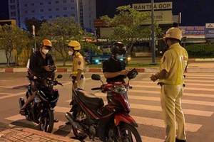 HCMC Police discover 35 violations of social order within six days