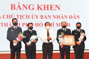 HCMC Customs Department honors typical enterprises in 2021