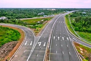 Trung Luong - My Thuan expressway to officially open to traffic on January 22