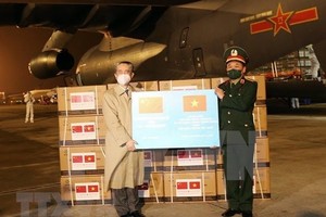 Vietnam receives Vero-Cell Covid-19 vaccine donated by China