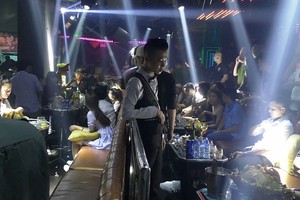 HCMC to strengthen operation inspection of bars, discos, karaoke lounges