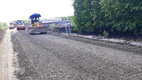 Upgrade project of Ho Chi Minh Highway in shortage of materials