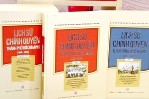 HCMC publishes, introduces city’s administration history book set  