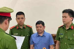 Head of Pharmacy Department of Son La Hospital involved in Viet A Company