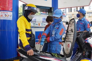 Fuel prices slightly decline after seven times in row of increase adjustment 