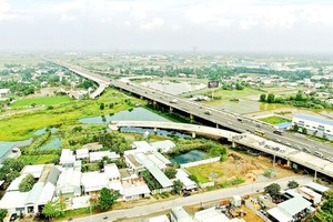 HCMC, three localities strengthen coordination to promptly implement Ring Road 3