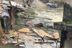Mekong Delta needs to relocate nearly 20,000 landslide-prone households