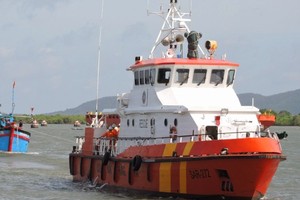 Eight crewmen of Chinese vessel under treatment, 13 die