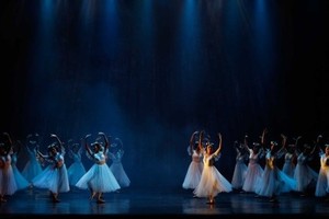 Classical ballet Giselle returns to HCMC