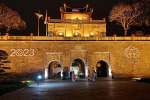 Hanoi offers Thang Long Citadel night tour for foreign visitors