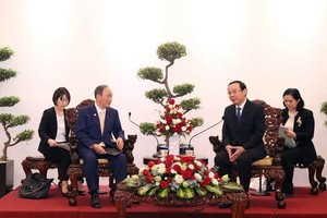 HCMC’s top leader receives former PM of Japan
