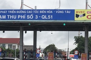 Toll collection station on National Highway No.51 halts operation