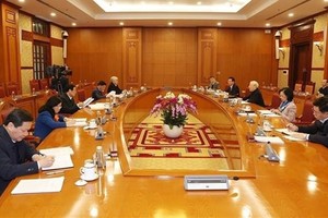 Party chief chairs meeting reviewing organization of Tet celebrations