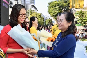 HCMC to develop strongly, comprehensively women's movements
